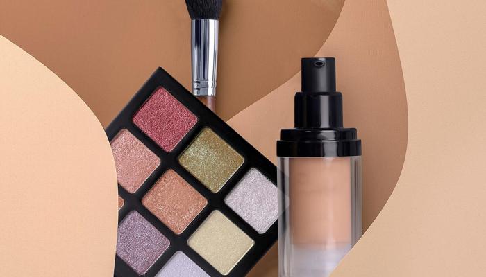 Top Beauty Gurus Will Help You Glow Up!