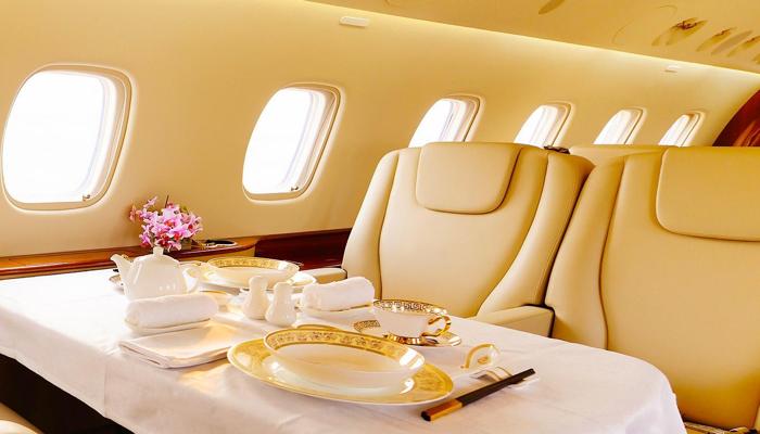 Top 10 Travel Tips Ensure Jet-Setting Success