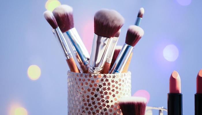 Vanity Must-Haves: 10 Classic Beauty Products