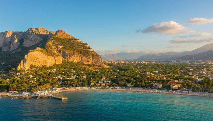 Ten Amazing Destinations For Solo Travelers
