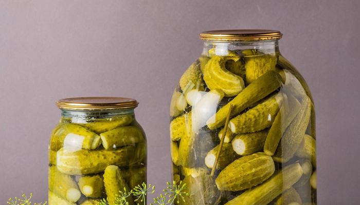 Make Delicious Homemade Pickles Easily!