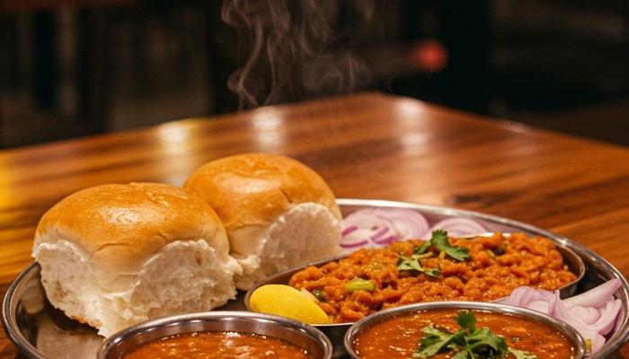 Explore India's Delicious Foodie Destinations