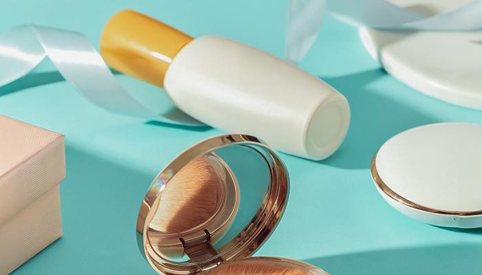 How Beauty Trends Changed Over the Decades