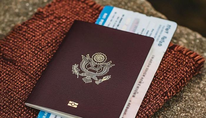 Pack These 10 Documents For Your Next Trip
