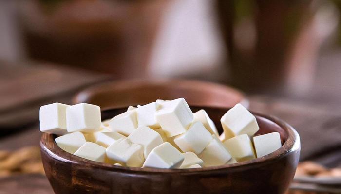 Make Paneer Easily: Creamy Curds Recipe!