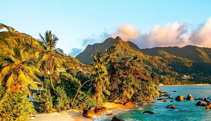 Explore the World Solo: Embrace Adventure!
