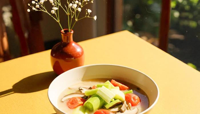 Eat Mindfully For A Better Relationship With Food