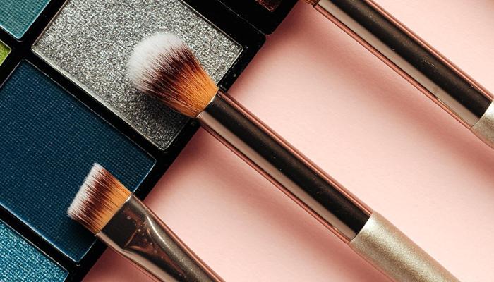 Bold Eye Makeup: Get the Look Right Now!