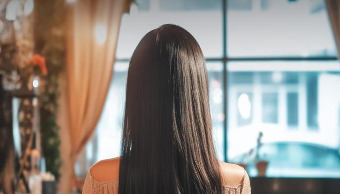 Beauty Trends Through The Decades Are Revealed